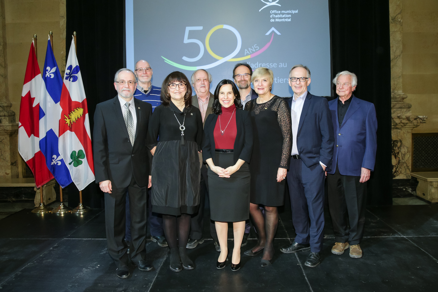Les directeurs généraux et présidents de l'OMHM en compagnie de la mairesse Valérie Plante et de l'élue responsable de l'habitation Magda Popeanu. Photo: Ville de Montréal/Sylvain Légaré