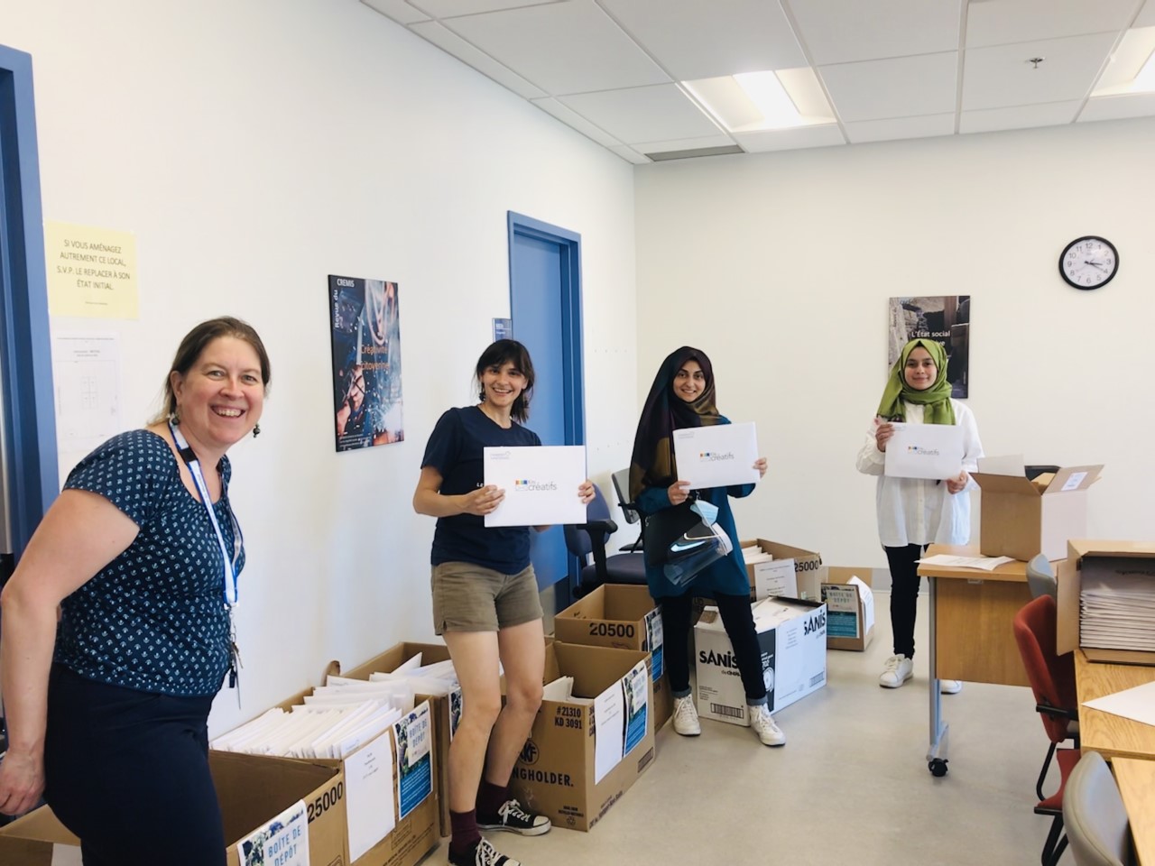 Ce projet a été possible grâce à des organismes de soutien aux aînés, à la coop Le Milieu, aux organisatrices communautaires du CIUSSS Centre-Sud-de-l’Île-de-Montréal et de l’OMHM.