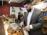 Saviez-vous que ce sont les parents du joueur de football et médecin Laurent Duvernay-Tardif qui ont démarré les deux boulangeries Le pain dans les voiles.